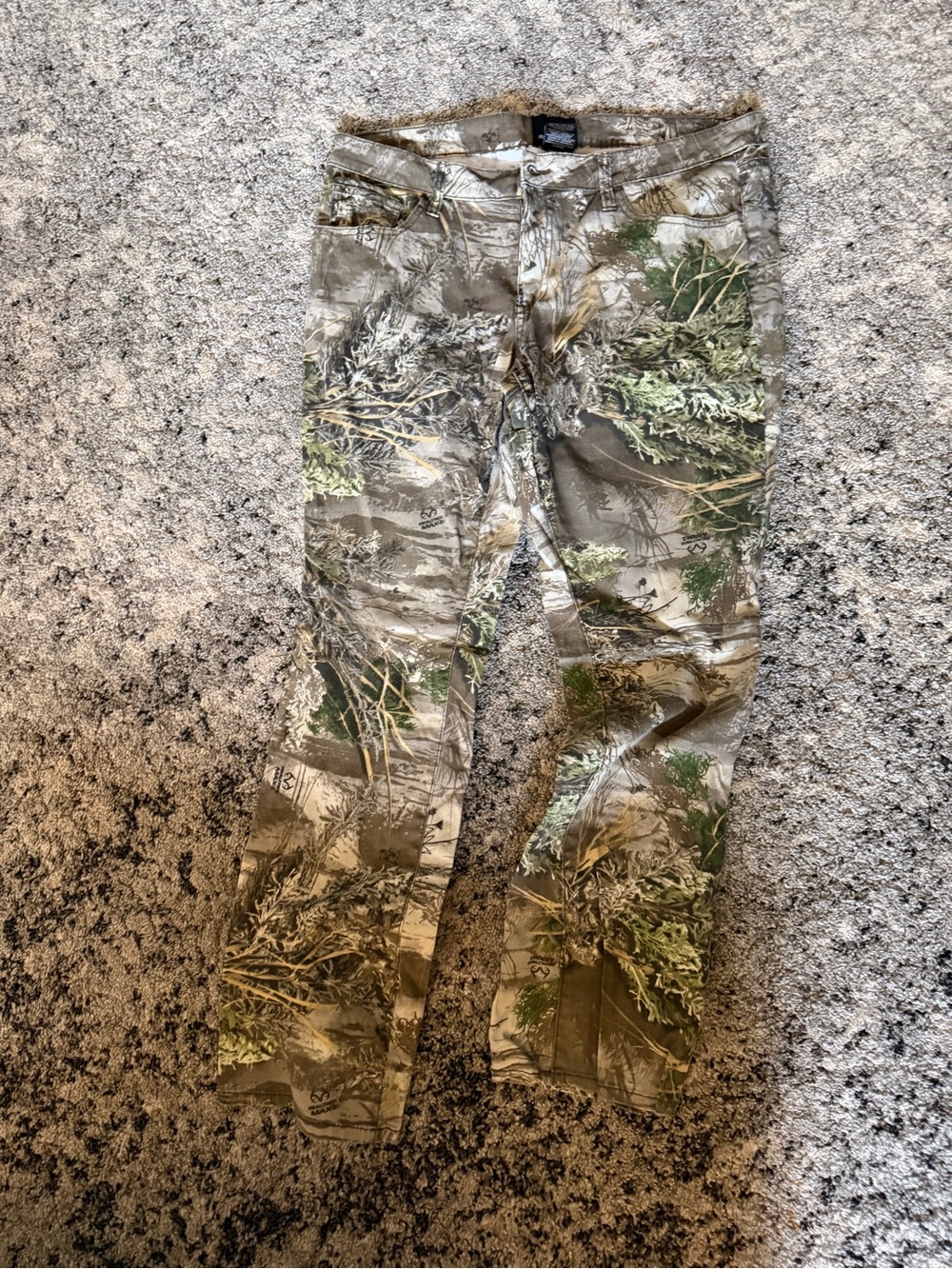 Realtree Men's Camouflage Cargo Pants - Green/Tan/Gray